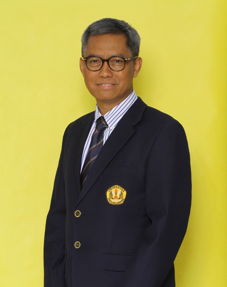 Tri Hanggono Achmad